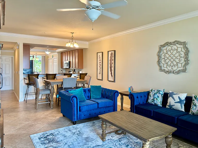 9513 Avellino Way #2015 — Photo 4
