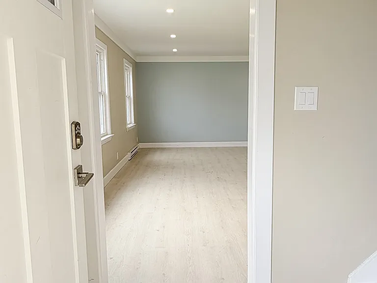 149 Margaret St #2-B — Photo 2