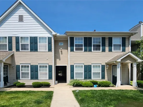 28360 Center Ridge Rd APT 218, Westlake, OH 44145