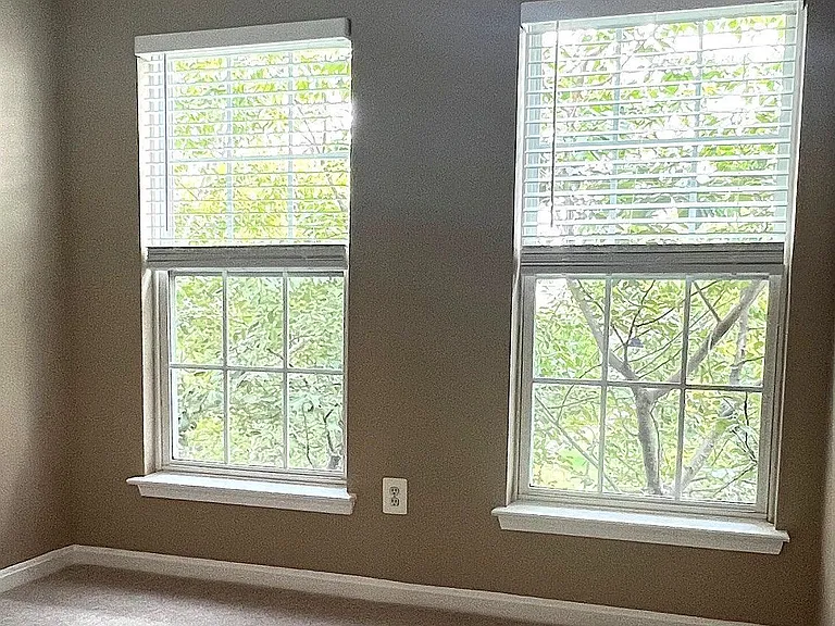 44314 Cornish Ln — Photo 31