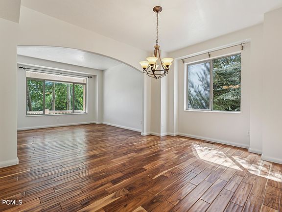 4th image of 8008 Springshire Dr