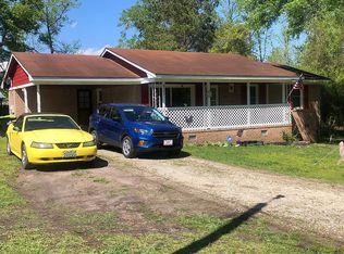 1926 Blue Creek Rd, Jacksonville, NC 28540