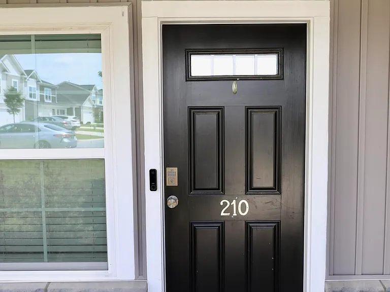 210 Bevington Brook Ln — Photo 6