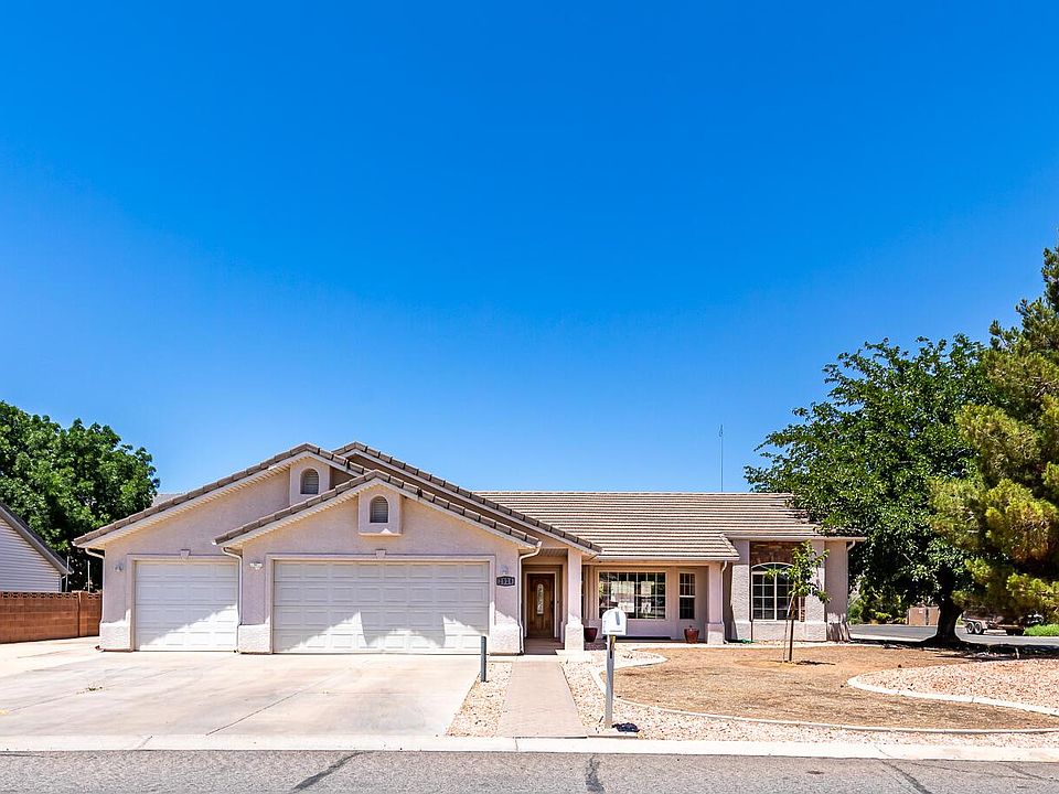 1st image of 2328 S Alamosa Dr