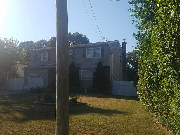 3rd image of 185 Robinwood Dr