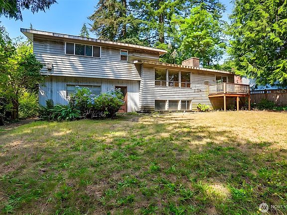 3rd image of 5210 NE 190th Street