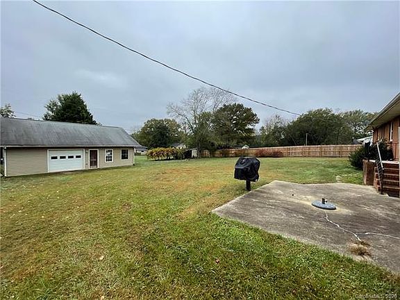 4th image of 3420 Orchard Knob Dr