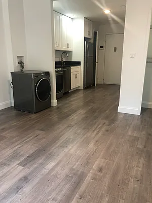 Rented by Voro, LLC | media 7