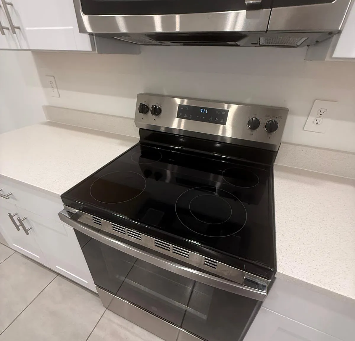 3 bed, 1373 sqft, $2,000 — Photo 4