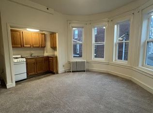 3318 Arch St #2, Philadelphia, PA 19104