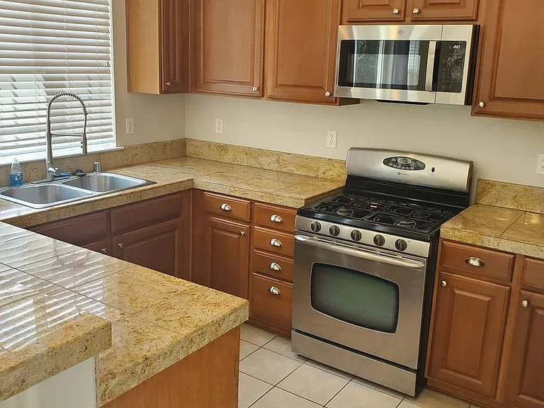 3819 Artadi Dr — Photo 3