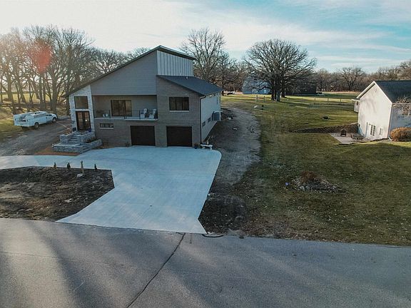 5th image of 25979 Oak Ln