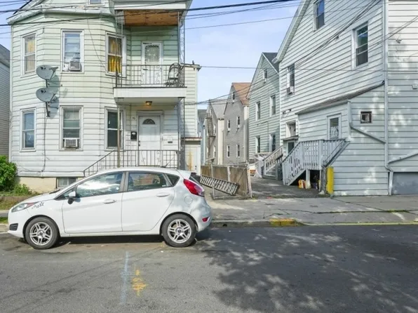 56 Federal St, Passaic City, NJ 07011