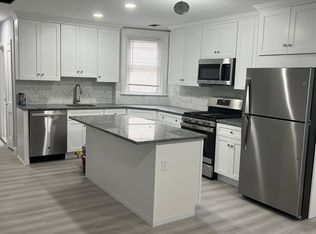 6064 Ridge Ave FLOOR 3, Philadelphia, PA 19128