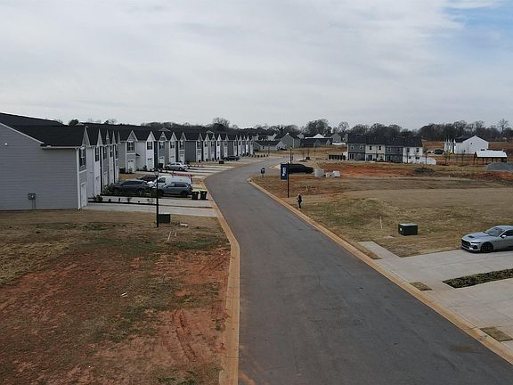 4th image of 1548 Purrington Ln