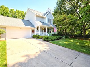 15711 River Run Dr, Spring Lake, MI 49456