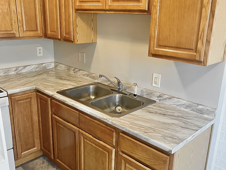 310 Watauga Dr #9 — Photo 3