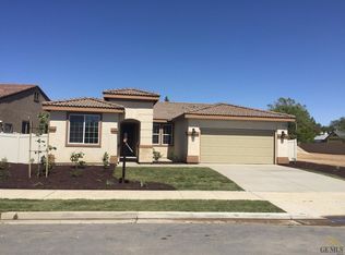 1206 Clasico Dr, Tehachapi, CA 93561