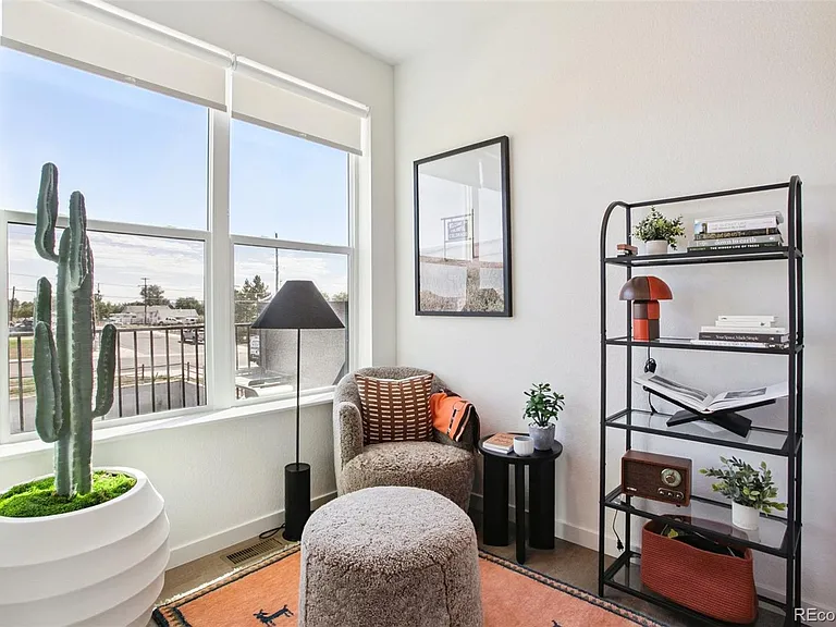 6565 Meade Ct — Photo 8
