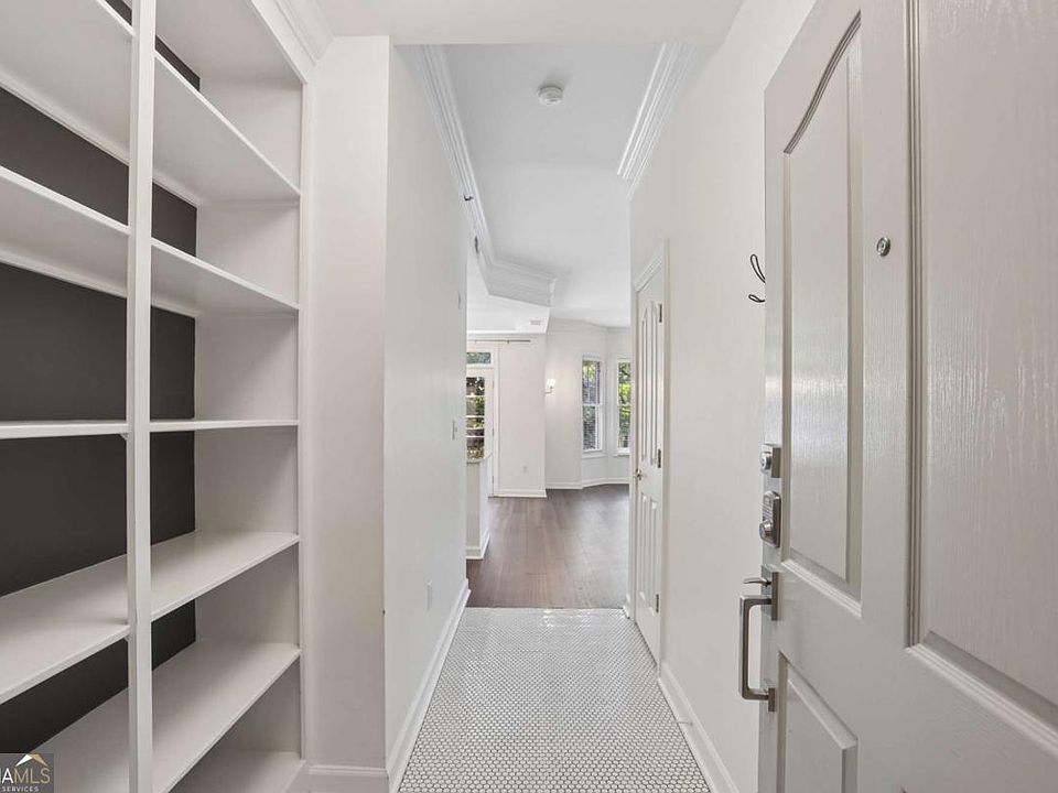 1st image of 850 Piedmont Ave NE Unit 3322