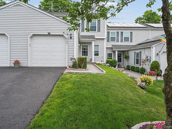 3rd image of 2702 Watch Hill Drive