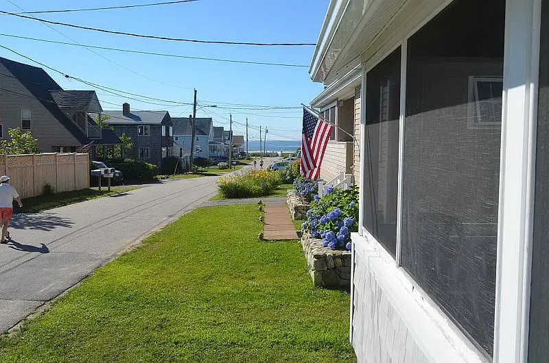 3 bed, 1.5 bath, $2,600 — Photo 2