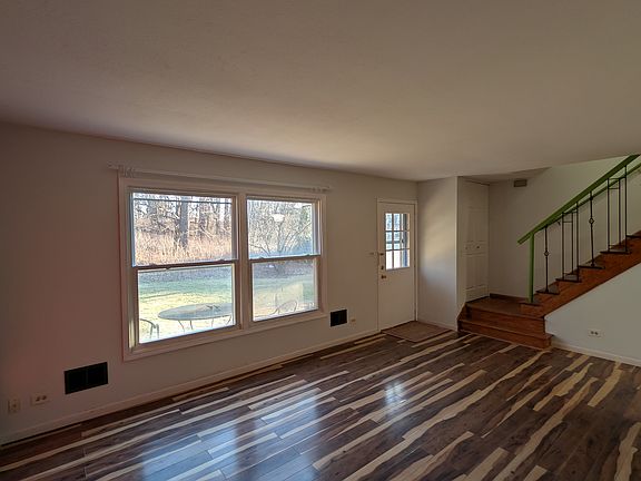 2nd image of 1955 Hancock Dr