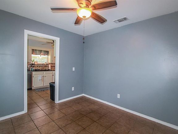 5th image of 2115 Winterstone Dr