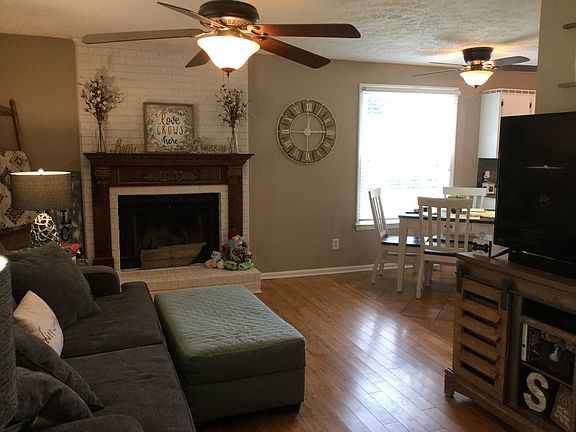 3rd image of 4037 Sycamore Rd