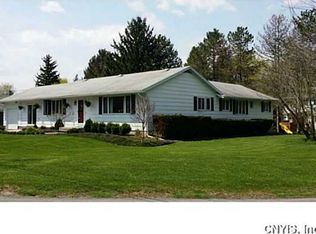22 S Hurd Cir, Auburn, NY 13021