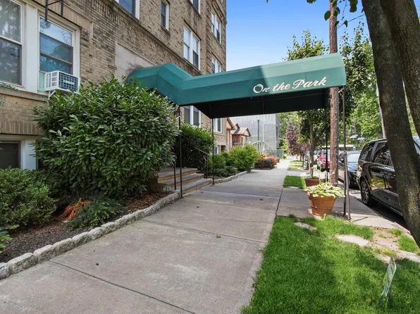 122 W 39th St #A4, Bayonne, NJ 07002