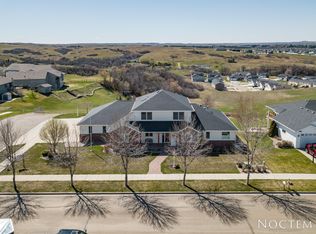 2309 Westview Pl SE, Mandan, ND 58554