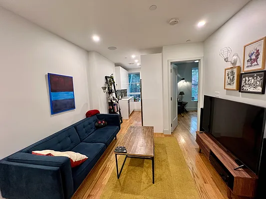 Rented by Massada Home Sales Inc | media 4