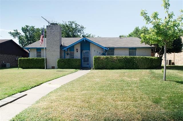 1st image of 2100 Briarwood Dr
