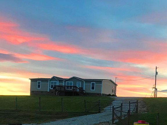 Gorgeous Sunsets all year! Plenty of parking