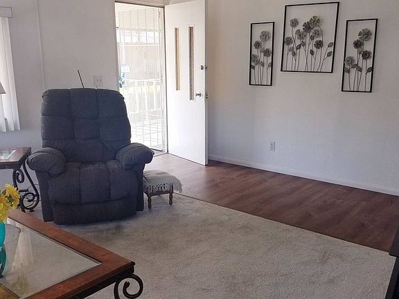 4th image of 260 E Bradley Ave Space 32