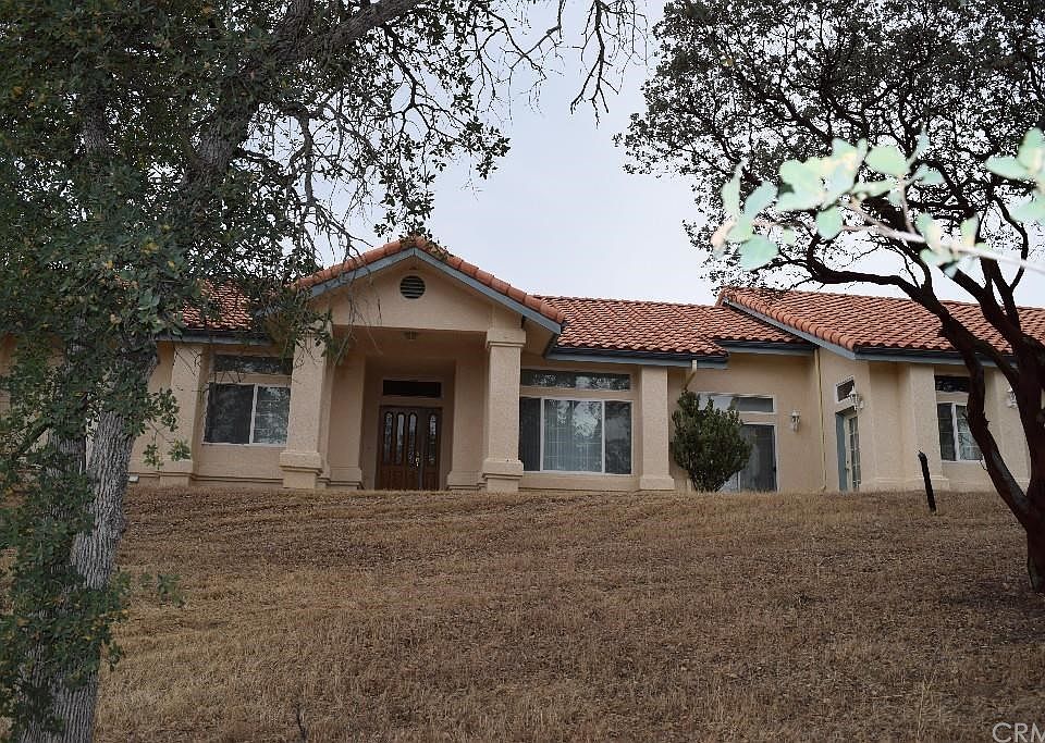 1st image of 33529 River Oaks Ct