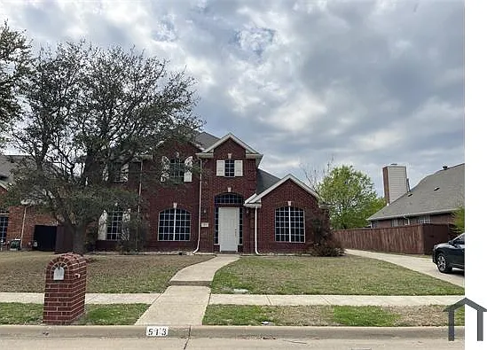 513 Hickory Dr — Photo 12