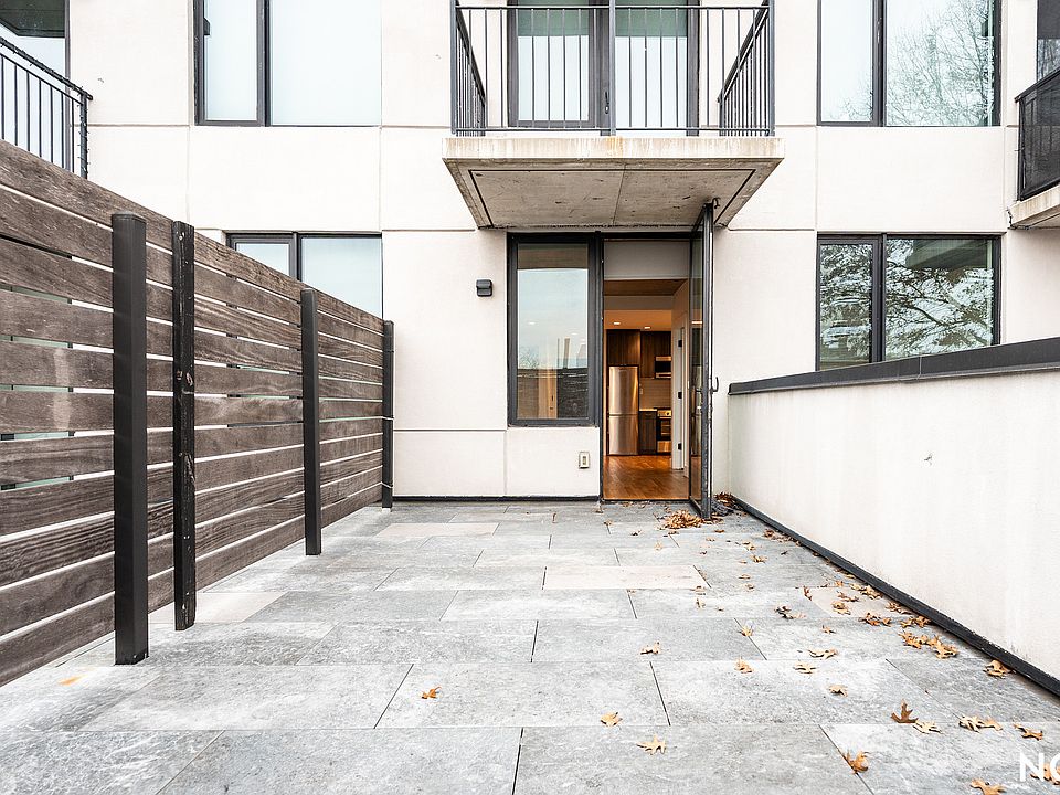 1st image of 824 E New York Ave #205