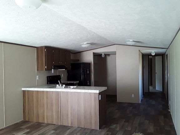 2nd image of 82 Lewis Dr