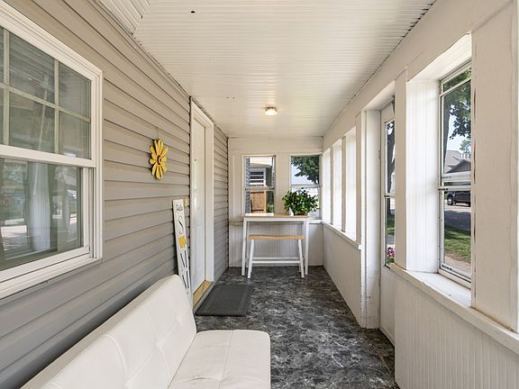 Front porch toward lake view