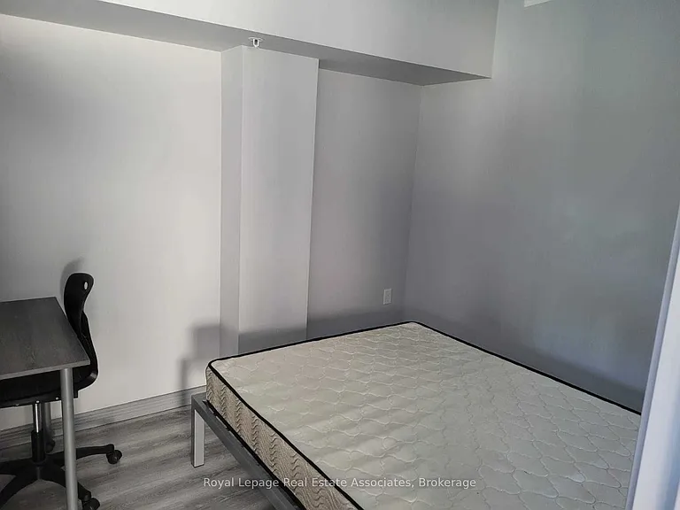 275 Larch St #F-306 — Photo 12