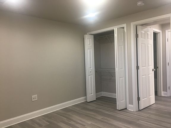 4th image of 2743 Park Dr APT 3