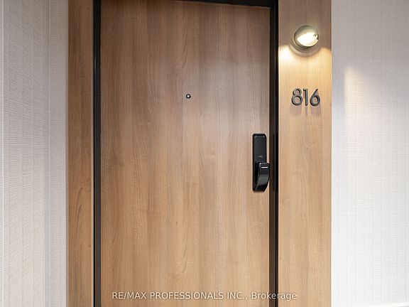5th image of 21 Park St E #816