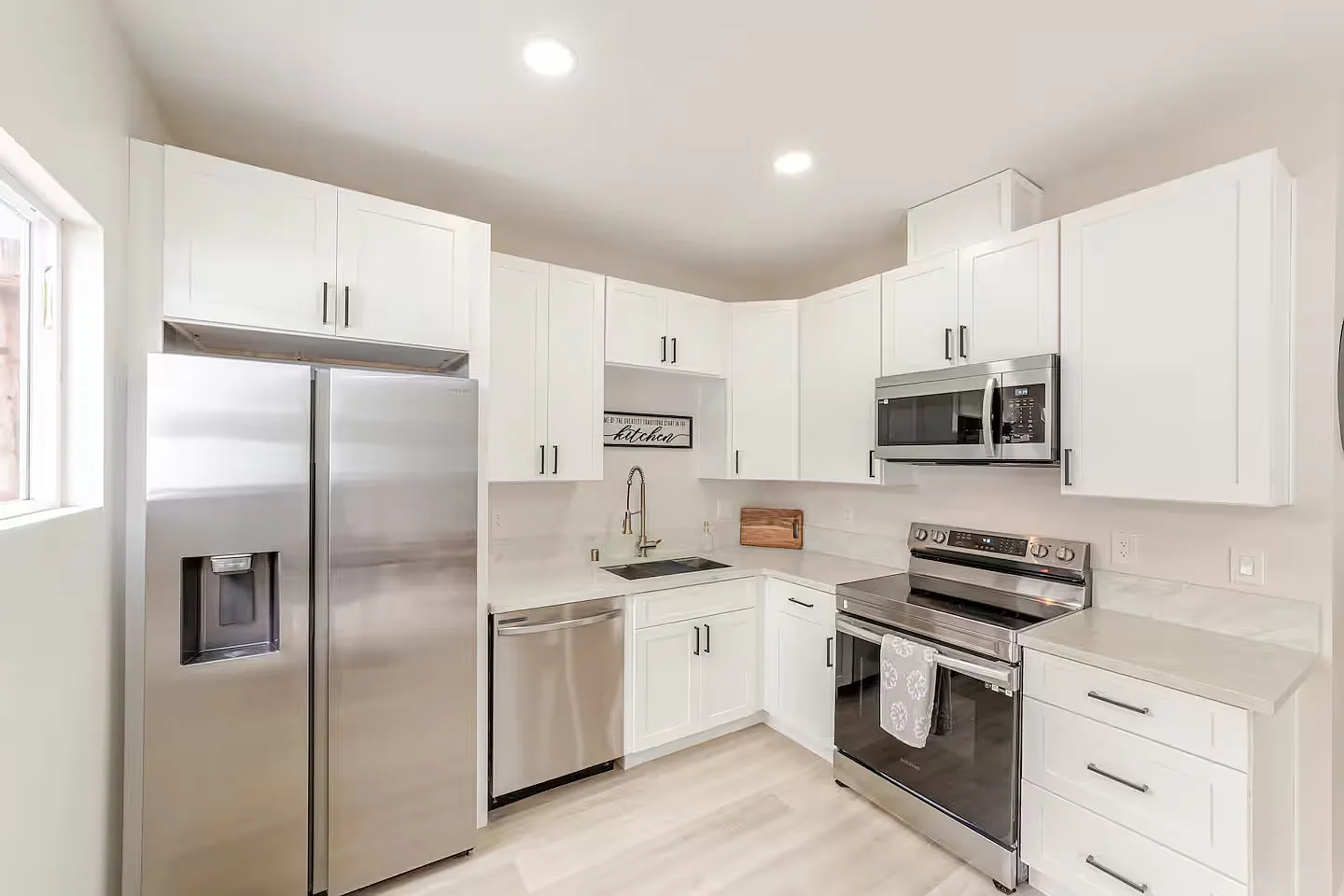 2 bed, 650 sqft, $2,950 — Photo 3