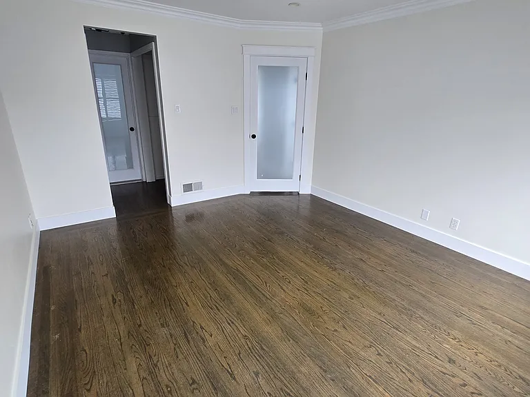 2 Alpine Ave — Photo 10