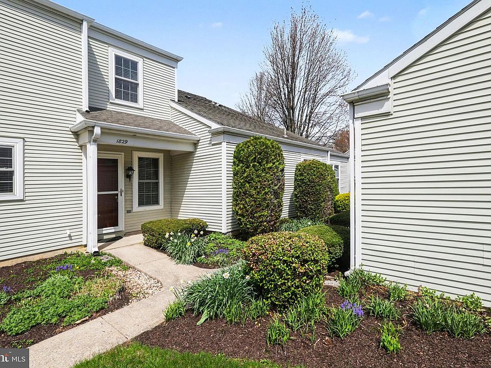 1st image of 1829 Wexford Rd