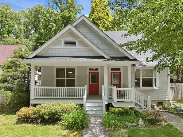 67 Covered Bridge Dr, Flat Rock, NC 28731