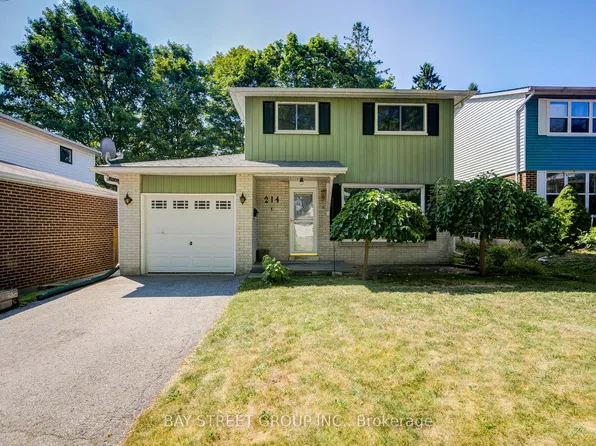 214 William Roe Blvd, Newmarket, ON L3Y 1B5