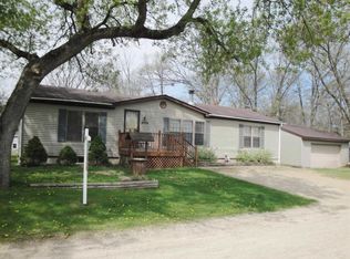 9538 Palmer Rd, Whitmore Lake, MI